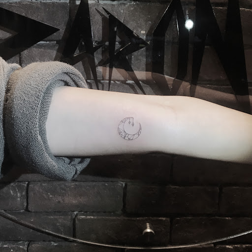 Explore ankle tattoo ideas for women, creative tattoo ideas in El Monte, available at Baron Art Tattoo & Piercing Studio El Monte