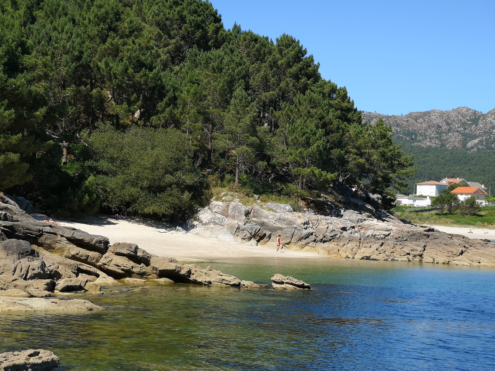 Praia de Area Triga'in fotoğrafı küçük koy ile birlikte