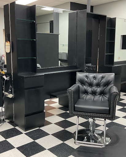 Nail Salon «A New U Salon & Spa», reviews and photos, 989 N Live Oak Ave, New Braunfels, TX 78130, USA