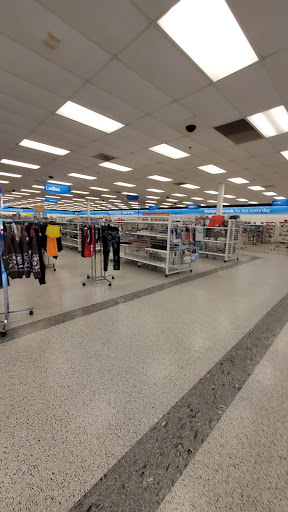 Clothing Store «Ross Dress for Less», reviews and photos, 6610 Mooretown Rd, Williamsburg, VA 23188, USA