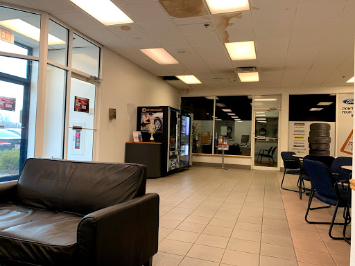 Ford Dealer «AutoNation Ford East», reviews and photos, 28825 Euclid Ave, Wickliffe, OH 44092, USA
