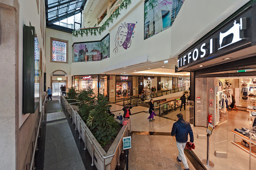 Mountain shops in Oporto