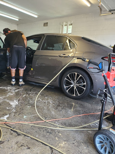 S & S Handwash And Detail en Roanoke