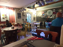Atmosphère du Restaurant Le Black Dog Pub à Saint-Aignan - n°8