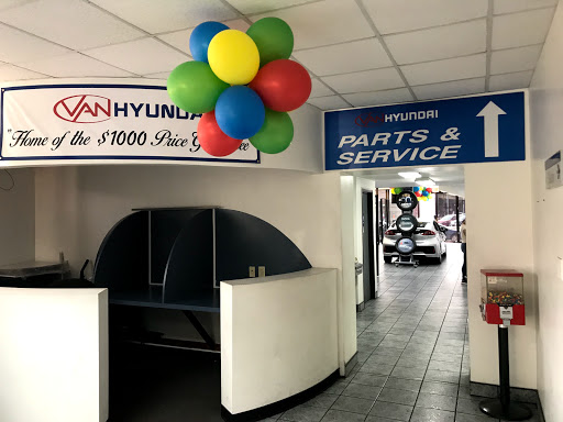 Hyundai Dealer «Van Hyundai», reviews and photos, 1301 S Interstate 35E, Carrollton, TX 75006, USA