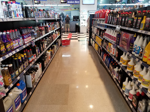 Auto Parts Store «Summit Racing Equipment», reviews and photos, 20 King Mill Rd, McDonough, GA 30253, USA