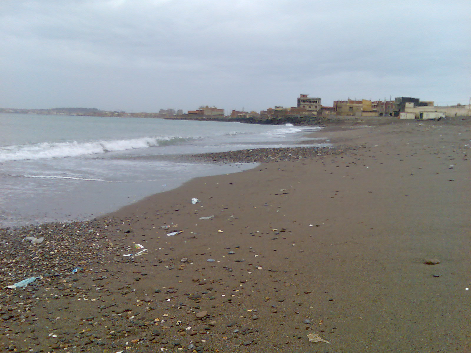 Foto van Plage Istanbul met ruim strand