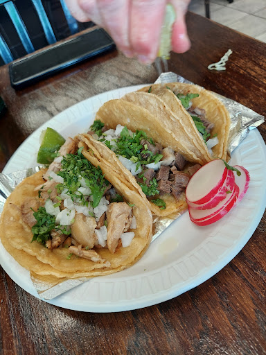 Grocery Store «Mi Favorita Tienda Latino Store», reviews and photos, 3715 Bainbridge Blvd, Chesapeake, VA 23324, USA