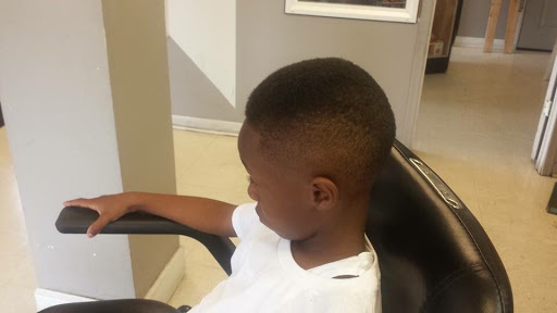 Barber Shop «Fresh Cuts Barbershop», reviews and photos, 3801 4th Ave S, Minneapolis, MN 55409, USA