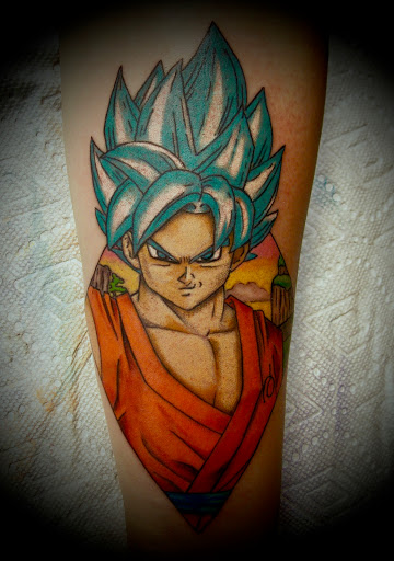 Explore hard working tattoo ideas, creative tattoo ideas in Tulsa, available at Renegades Top Hat Tattoos