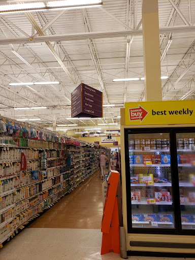 Grocery Store «Stop & Shop», reviews and photos, 2360 Lakewood Rd, Toms River, NJ 08755, USA