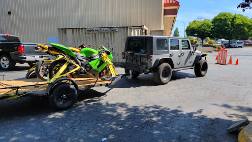 Tire Shop «Discount Tire Store - Kirkland, WA», reviews and photos, 12410 NE 124th St, Kirkland, WA 98034, USA