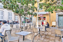 Atmosphère du Sandwicherie Brioche Dorée à Toulon - n°5