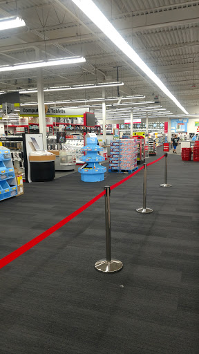 Office Supply Store «Staples», reviews and photos, 380 Sunrise Hwy, Patchogue, NY 11772, USA