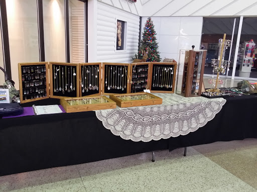 Shopping Mall «Faribo West Mall», reviews and photos, 200 Western Ave NW, Faribault, MN 55021, USA