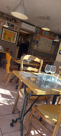 Atmosphère du Restaurant Chez Félicien à Cadenet - n°3