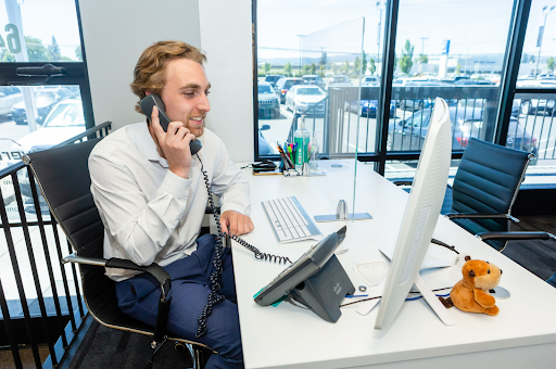 Used Car Dealer «Beaverton Car Company», reviews and photos, 10680 SW Canyon Rd, Beaverton, OR 97005, USA