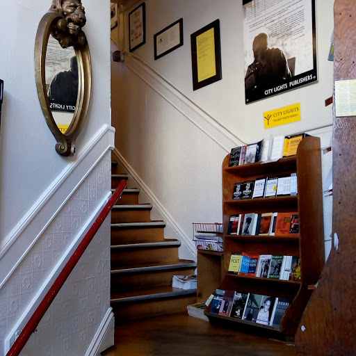 Book Store «City Lights Booksellers & Publishers», reviews and photos, 261 Columbus Ave, San Francisco, CA 94133, USA