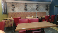 Atmosphère du Restaurant Maison du Kebab à Mantes-la-Jolie - n°3