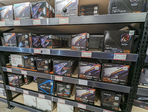 Micro Center image