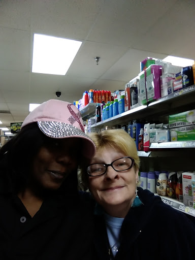 Discount Store «Dollar General», reviews and photos, 12720 W Nine Mile Rd, Oak Park, MI 48237, USA