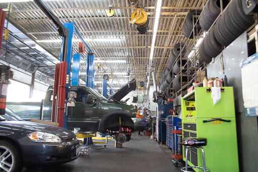Auto Repair Shop «Courtesy Auto Service & Tire of Tacoma», reviews and photos, 4502 S Steele St #701, Tacoma, WA 98409, USA