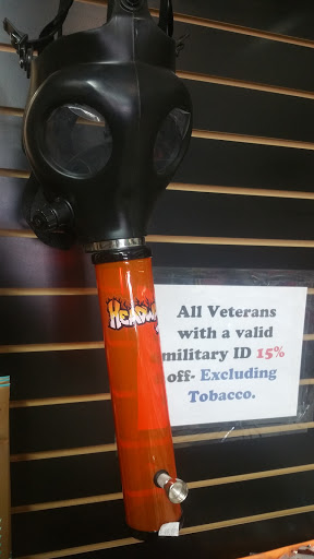 Tobacco Shop «Liquid Chicken Smoke Shop», reviews and photos, 2047 E Northern Ave, Kingman, AZ 86409, USA