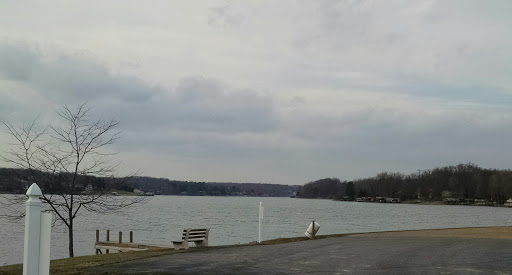 Tourist Attraction «Apple Valley Lake», reviews and photos, Apple Valley Dr, Howard, OH 43028, USA