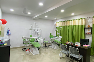 Dr. Mahajan's Dental Home image