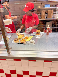 Photo n°33 de Five Guys à Paris ()
