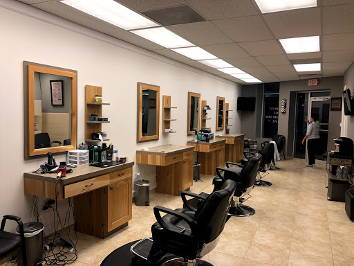 Barber Shop «Stay Sharp Barber Shop», reviews and photos, 678 Sherman Ave, Elgin, IL 60120, USA