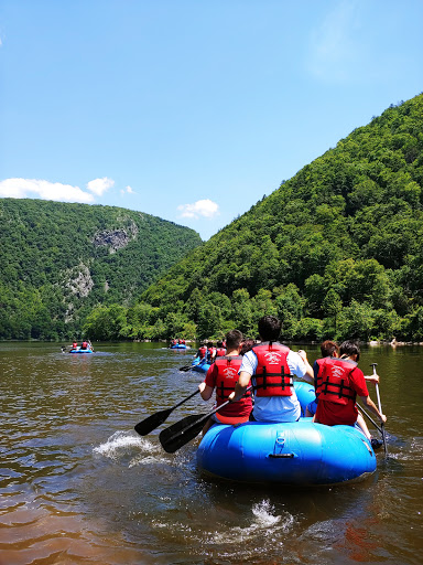 Outdoor Sports Store «Edge of the Woods Outfitters», reviews and photos, 110 Main St, Delaware Water Gap, PA 18327, USA