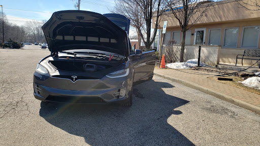 Car Dealer «Lux Cars Chicago», reviews and photos, 88 E Dundee Rd, Buffalo Grove, IL 60089, USA