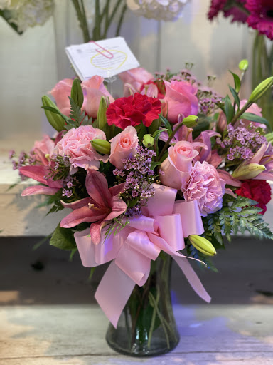 Florist «Country Cousins Flower shop», reviews and photos, 841 E Whittier Blvd, La Habra, CA 90631, USA