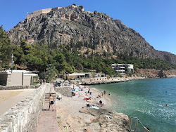 Foto von Paralia Arvanitias mit sehr sauber Sauberkeitsgrad