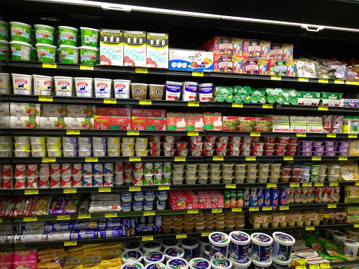 Grocery Store «Grocery Outlet Bargain Market», reviews and photos, 401 Marin St, Vallejo, CA 94590, USA