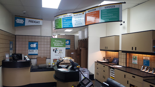 Shipping and Mailing Service «The UPS Store», reviews and photos, 20533 Biscayne Blvd #4, Aventura, FL 33180, USA