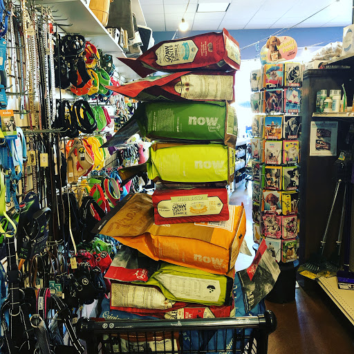 Pet Supply Store «Pet Foods Market & Supplies», reviews and photos, 1816 N Sepulveda Blvd, Manhattan Beach, CA 90266, USA