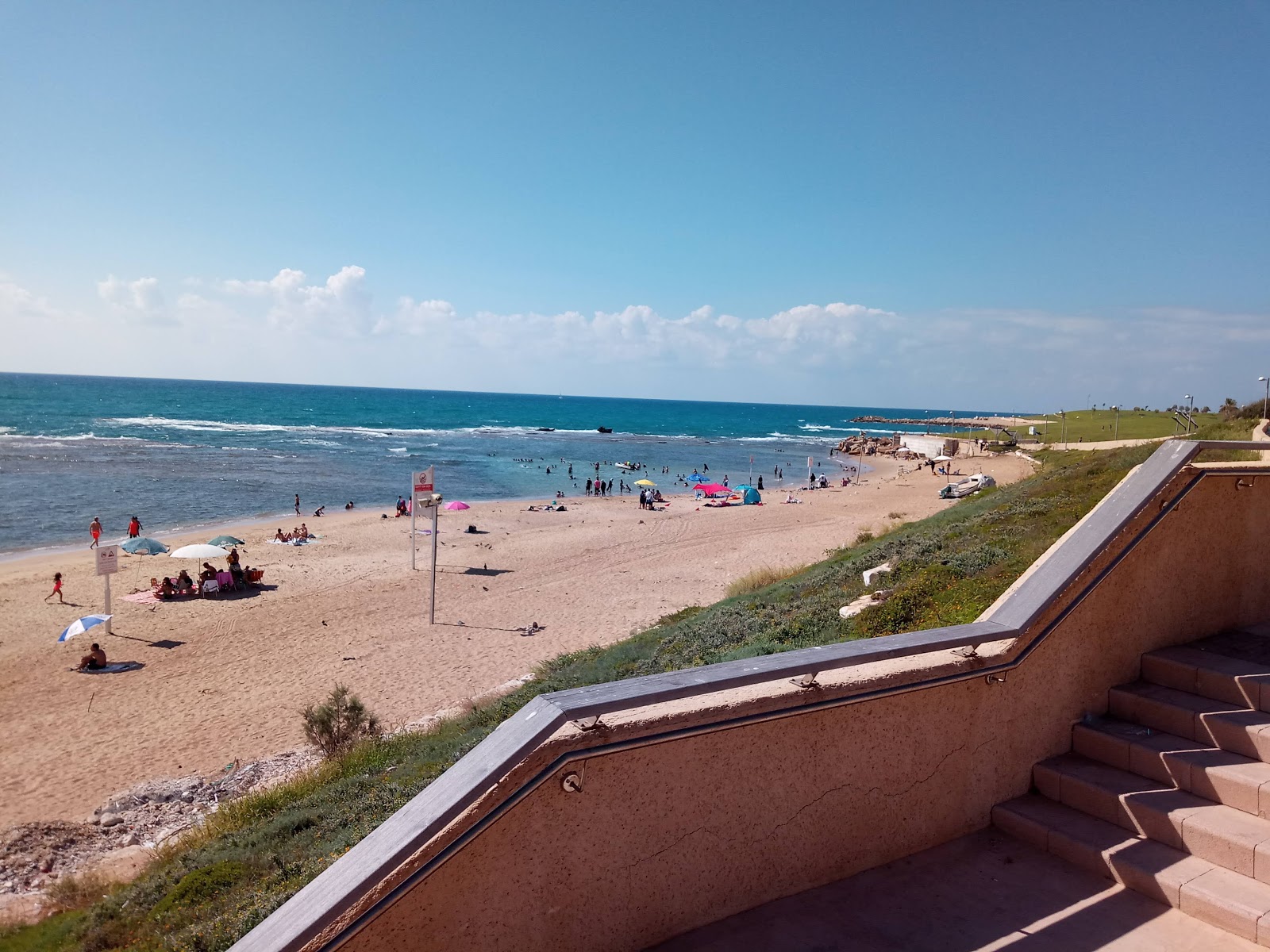 Foto di Givat Aliya beach - luogo popolare tra gli intenditori del relax