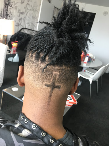 Barber Shop «HeadMasters Barber Shop», reviews and photos, 3255 Peachtree Rd #1, Atlanta, GA 30305, USA