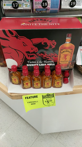 Grocery Store «Fareway Grocery», reviews and photos, 2100 Cedar Plaza Dr, Muscatine, IA 52761, USA