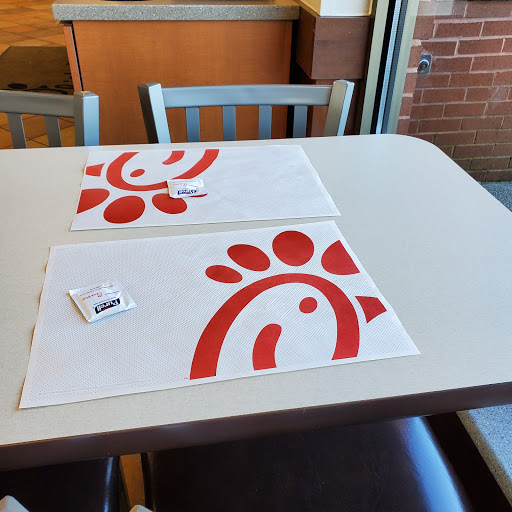 Fast Food Restaurant «Chick-fil-A», reviews and photos, 9611 Mentor Ave, Mentor, OH 44060, USA