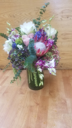 Florist «Alborada Florist», reviews and photos, 17 Huguenot St, New Rochelle, NY 10801, USA
