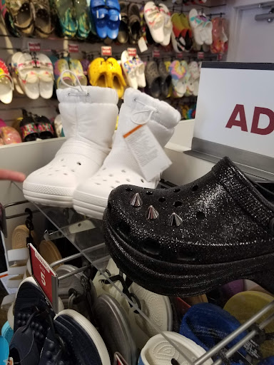 Shopping Mall «Kittery Premium Outlets», reviews and photos, 375 US-1, Kittery, ME 03904, USA