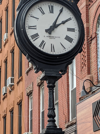 Donut Shop «Peter Pan Donut & Pastry Shop», reviews and photos, 727 Manhattan Ave, Brooklyn, NY 11222, USA