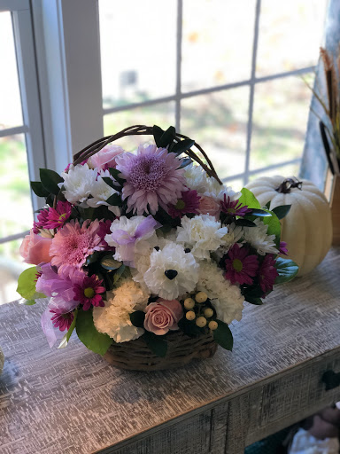 Florist «Valley Florist», reviews and photos, 301 Merrimack St, Methuen, MA 01844, USA