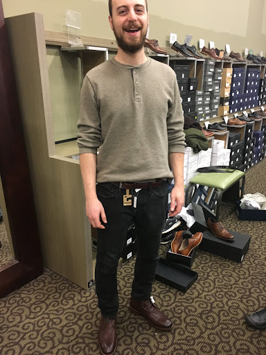 Shoe Store «DSW Designer Shoe Warehouse», reviews and photos, 160 Oakway Rd #300, Eugene, OR 97401, USA