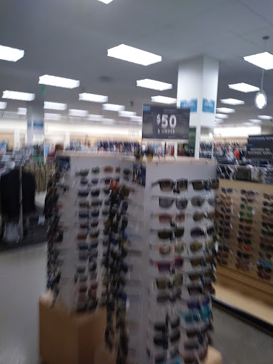 Department Store «Nordstrom Rack Towne Place at Garden State Park», reviews and photos, 951 Haddonfield Rd a, Cherry Hill, NJ 08002, USA