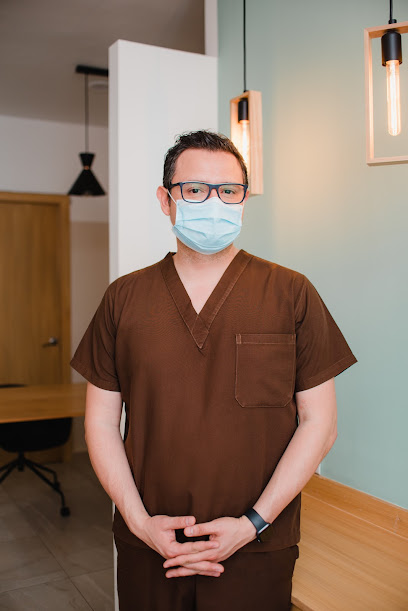 Urólogo Mazatlan Dr. Leonides Ibarra