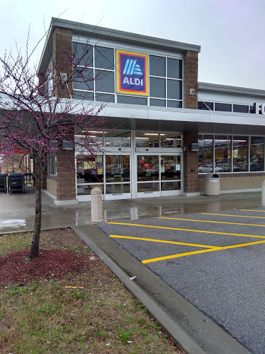 Supermarket «ALDI», reviews and photos, 3214 M.L.K. Jr Blvd, Fayetteville, AR 72704, USA
